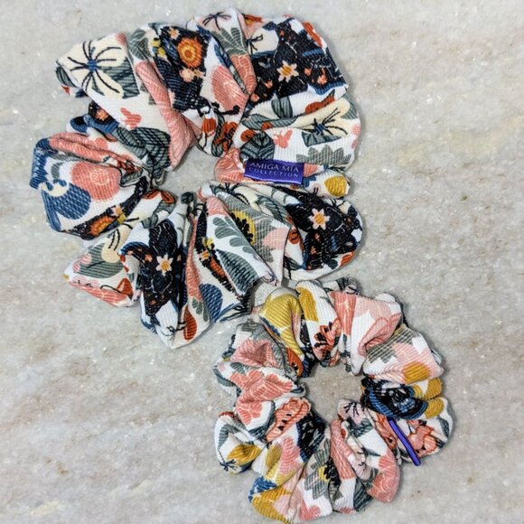 Corduroy scrunchie size large floral pastel colors hand crafted - Picture 4 of 6